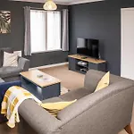 Harlow Manor Lt By Furnished - Large House - Army Base - Relocating Families - Business * Харрогейт