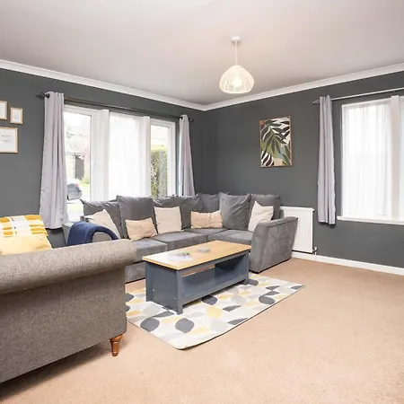Harlow Manor Lt By Furnished - Large House - Army Base - Relocating Families - Business * هاروغايت