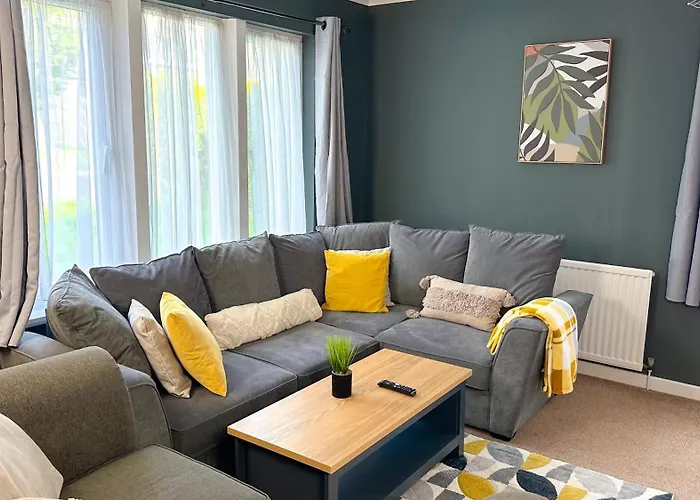 Casa vacanze Harlow Manor Lt By Furnished - Large House - Army Base - Relocating Families - Business